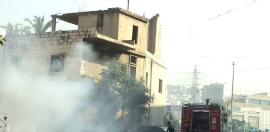 Incendie d'une poubelle dans la banlieue de Beyrouth. Crédit Photo: François el Bacha, tous droits réservés.