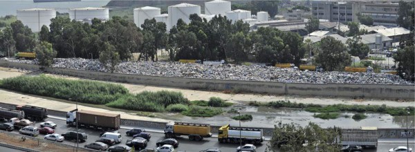 Les ordures à proximité immédiate du Fleuve de Beyrouth, source Facebook