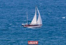 Un voilier en face des côtes libanaises. Crédit Photo: François el Bacha pour Libnanews.com. Tous droits réservés