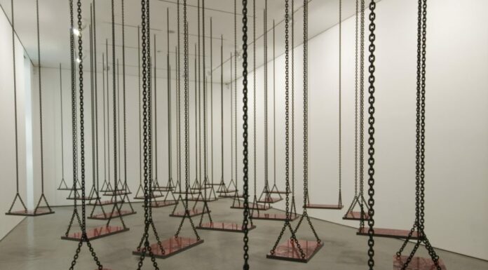 Photo : Installation de Mona Hatoum, 2009-2011