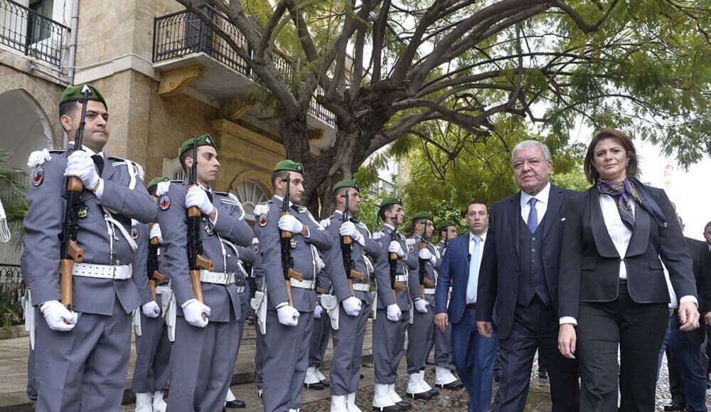 La passation des pouvoirs au Ministère de l'Intérieur entre Raya el Hassan et Nouhad Machnouk. Crédit Photo: Dalati & Nohra