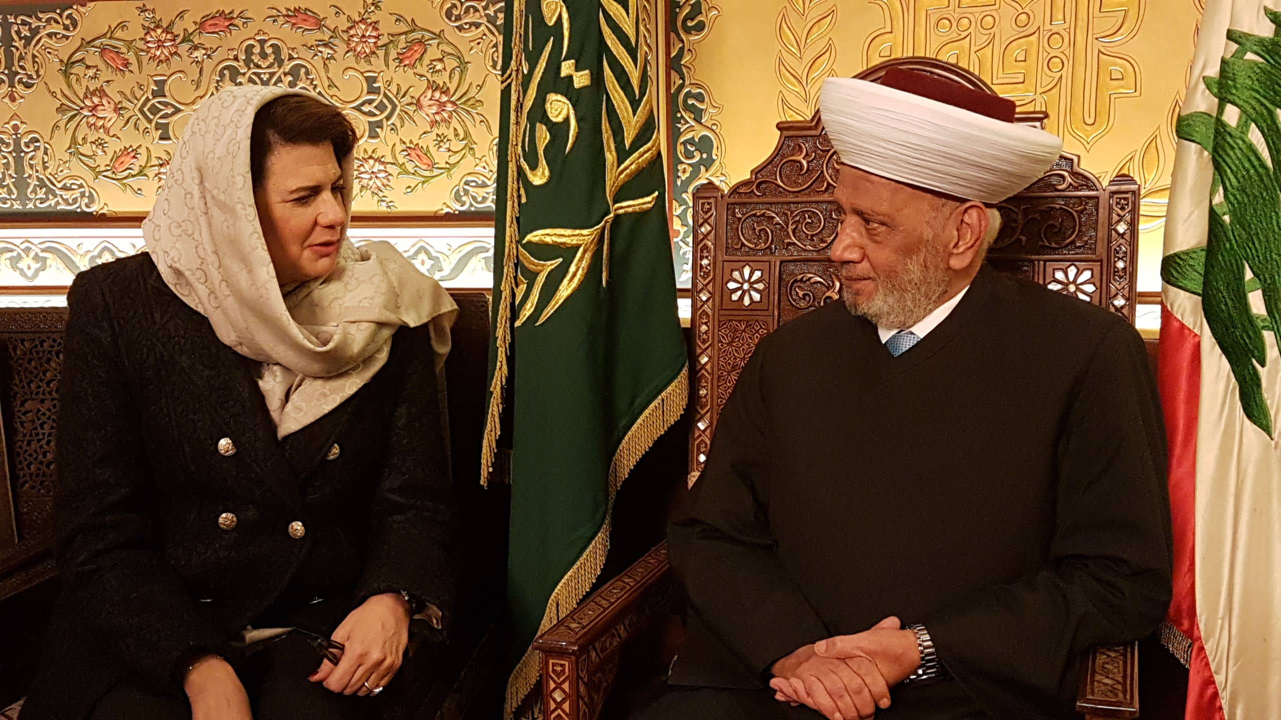 Le Mufti de la République avec la Ministre de l'Intérieur Raya Hassan. Crédit Photo: Dar el Fatwa