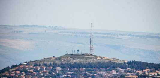 La frontière entre le Liban et Israël. Crédit photo: François el Bacha, tous droits réservés. Visitez mon blog http://larabio.com