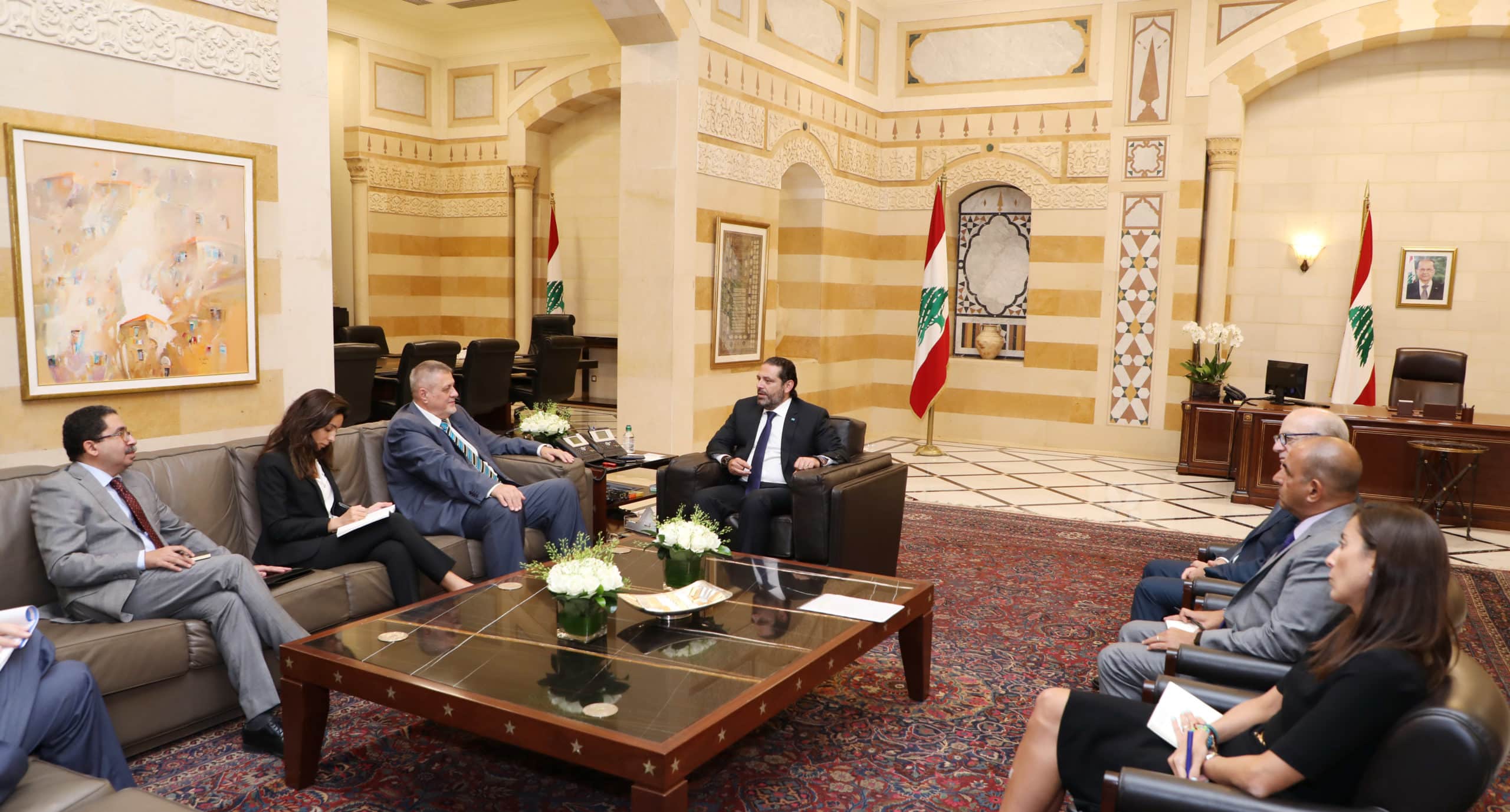 Le Liban tente de convaincre la communauté internationale de faire pression pour l’arrêt des survols de drones israéliens Le Premier Ministre Saad Hariri recevant les ambassadeurs des Pays membres permanents du Cosneil de Sécurité de l'ONU. Crédit Photo: Dalati & Nohra