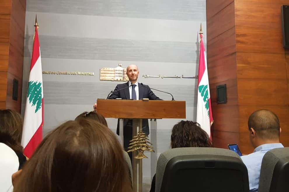 Premières difficultés dans la mise en place du plan pour la gestion des ordures Le Ministre de l'Environnement Fadi Jreissati lors de la Conférence de Presse. Source Photo: Twitter
