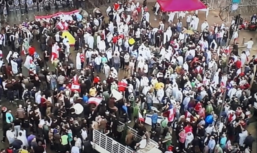 Heurts entre les manifestants à Riad el Solh
