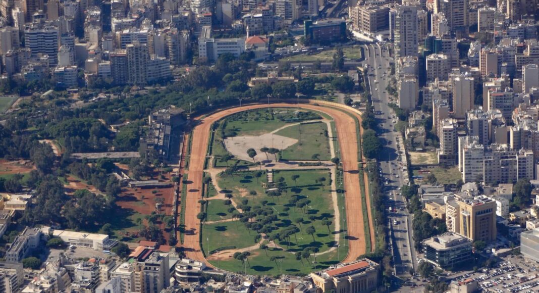 Vue aérienne de l'hippodrome de Beyrouth. Crédit Photo: Francois el Bacha pour Libnanews.com. Tous droits réservés.