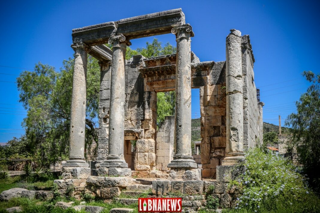 Le temple romain de Bziza. Crédit Photo: François el Bacha, pour Libnanews.com. Tous droits réservés.